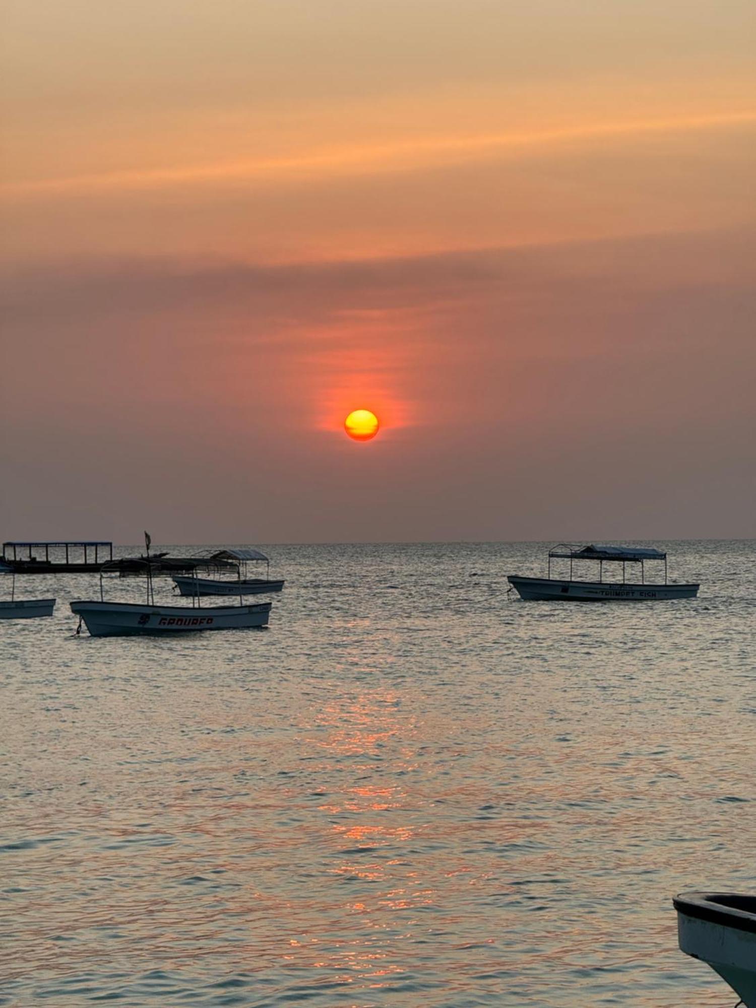 Rafiki Hotel Nungwi Beach Bagian luar foto