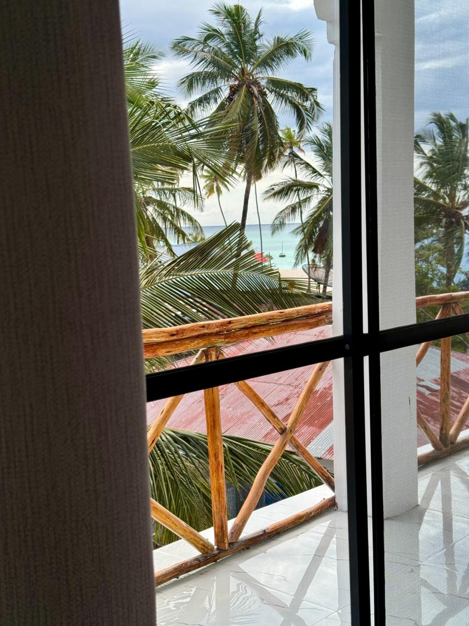 Rafiki Hotel Nungwi Beach Bagian luar foto