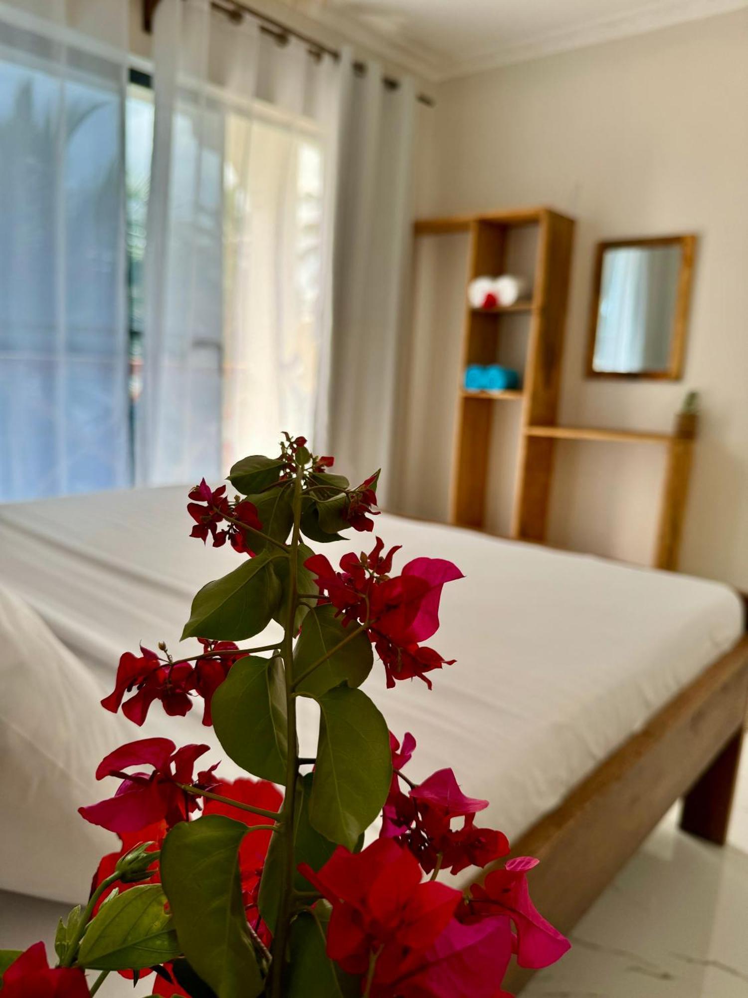 Rafiki Hotel Nungwi Beach Bagian luar foto