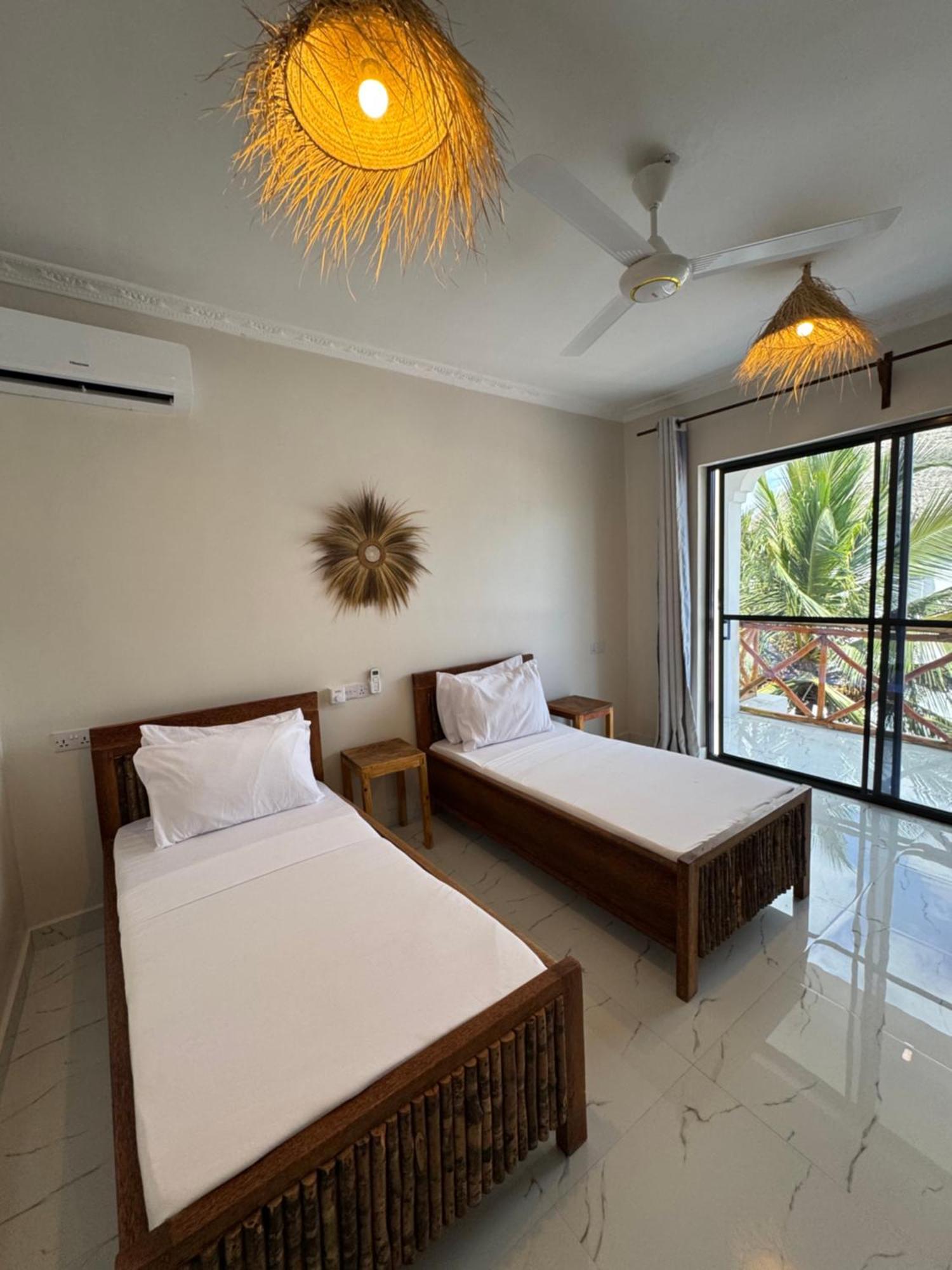Rafiki Hotel Nungwi Beach Bagian luar foto