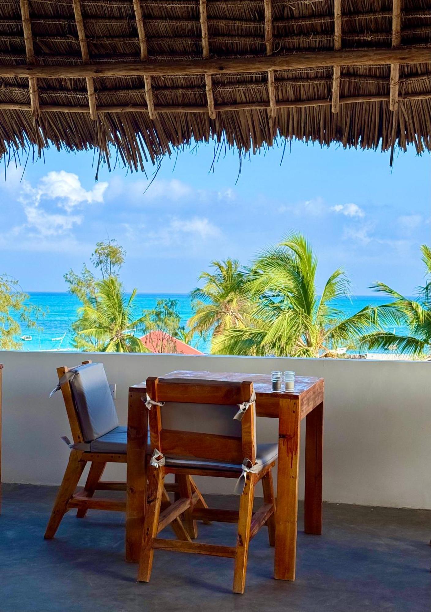 Rafiki Hotel Nungwi Beach Bagian luar foto